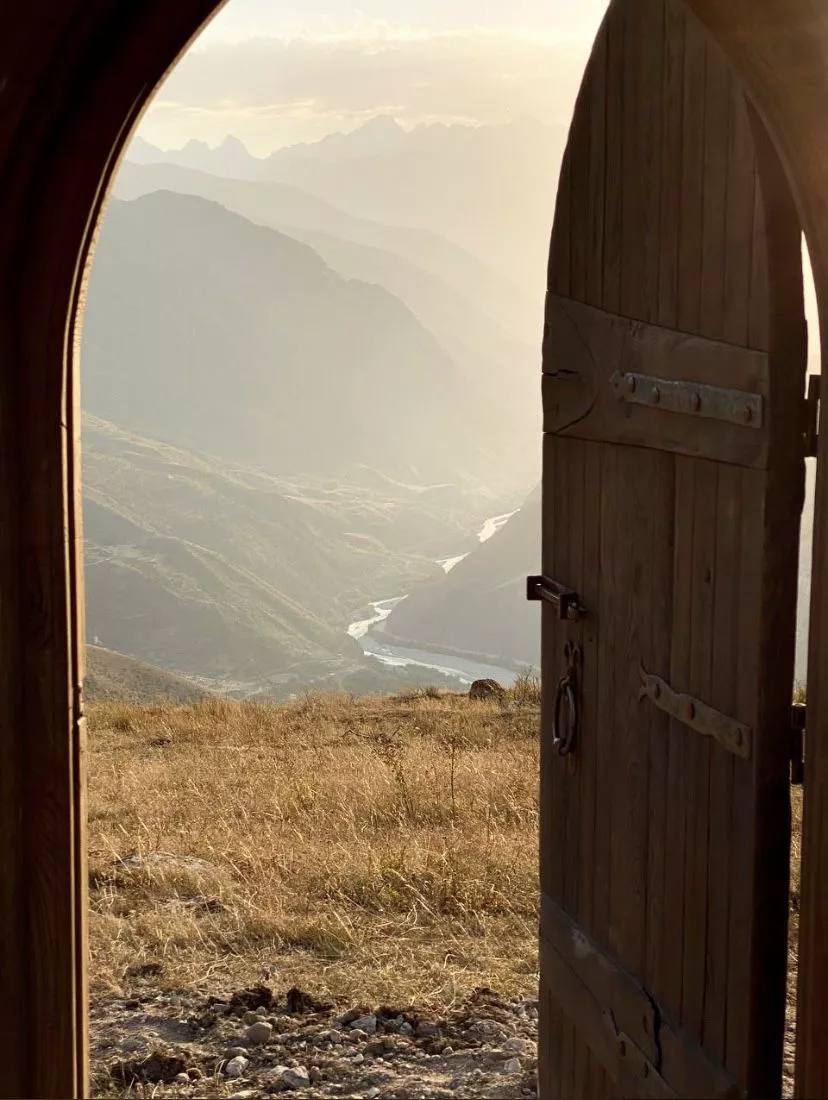 Uma porta aberta para a luz
